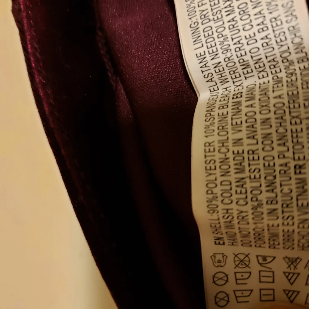 Forever 21 Comtempary Faux Velvet Purple Mini Skit‎